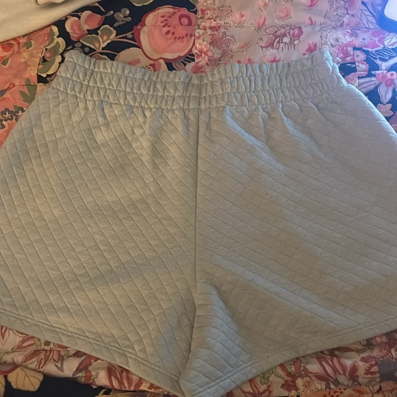 Gilly hicks Small comfy shorts - Picture 2 of 5